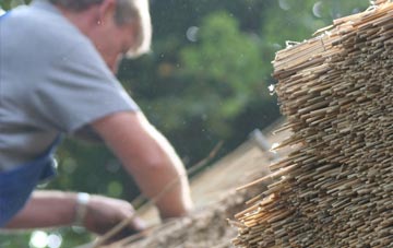 professional Whiteparish thatchers